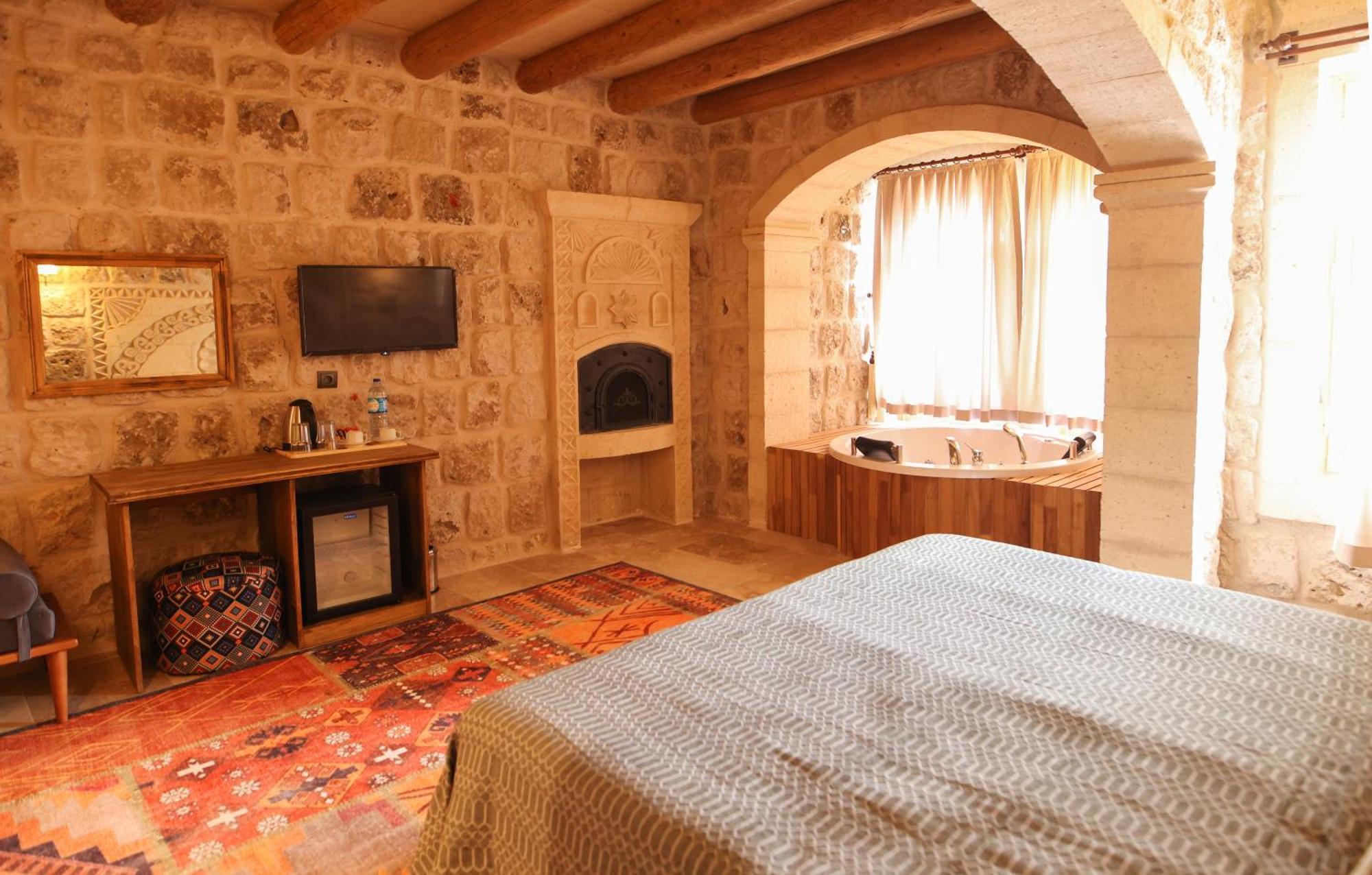 Cappadocia Vita Cave Hotel Ürgüp Bagian luar foto